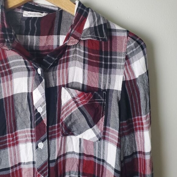 Beachlunchlounge Plaid Button Down Size Medium - Picture 3 of 7